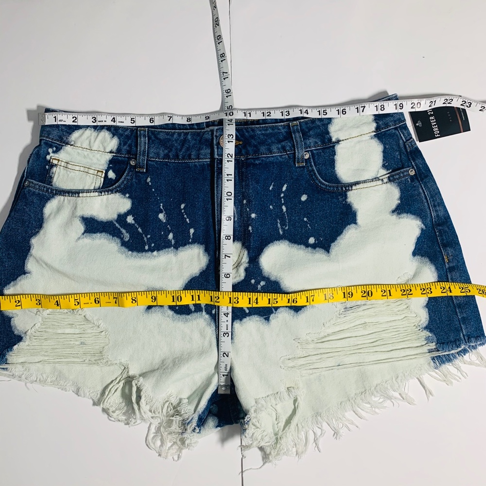 SOLD Forever 21 High Waisted Cut Off Shorts Bleach - Picture 7 of 7